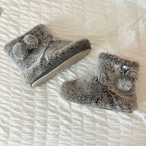 Cozy Women's Slipper Boots